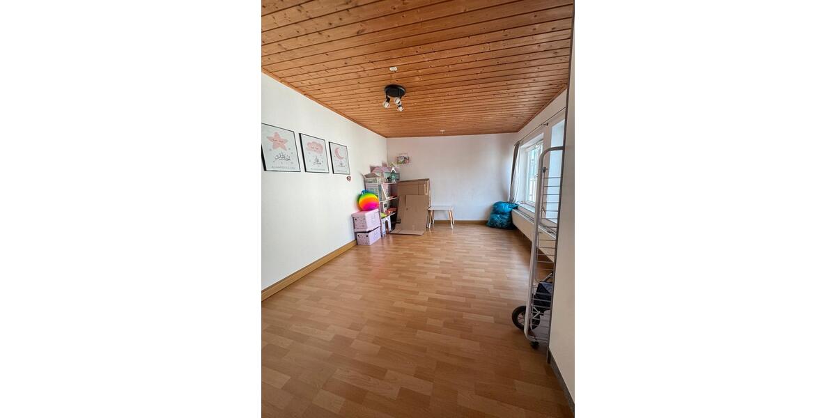 Etagenwohnung Rotenburg an der Fulda - 3 Zimmer, 90 m&sup2;, 550&euro; | Angebot:25906718