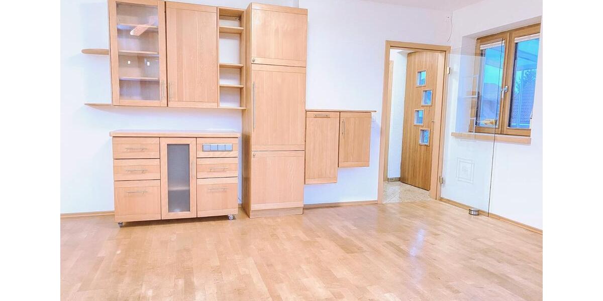 Etagenwohnung Volkach - 4 Zimmer, 115 m&sup2;, 1.250&euro; | Angebot:26494720