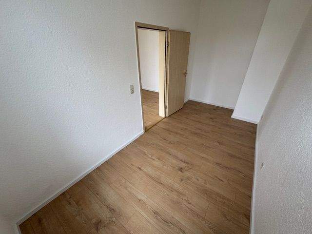 Etagenwohnung Oschatz - 2 Zimmer, 40 m&sup2;, 260&euro; | Angebot:24040542