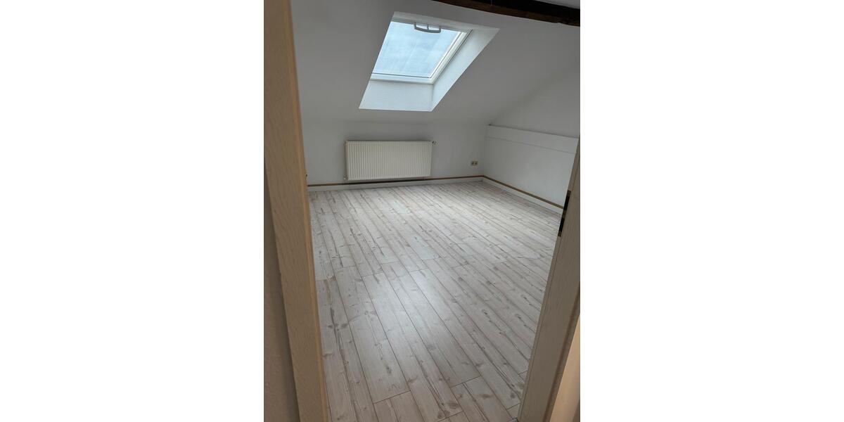 Dachgeschoßwohnung Stendal - 3 Zimmer, 69 m&sup2;, 550&euro; | Angebot:26067825