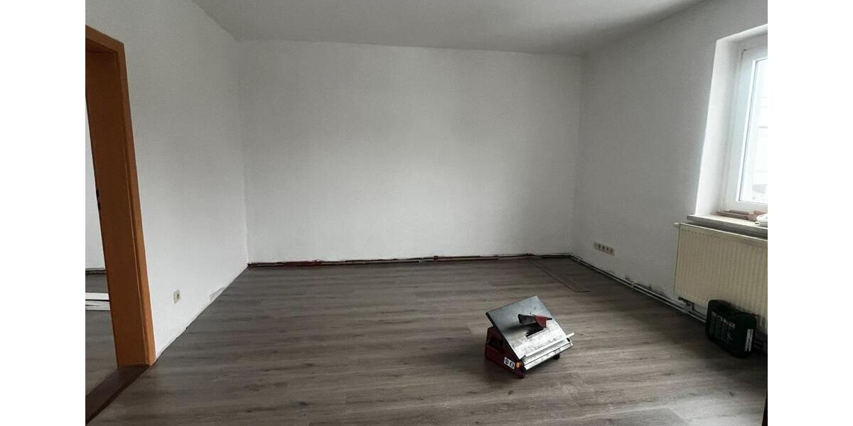 Etagenwohnung Frohburg - 4 Zimmer, 75 m&sup2;, 500&euro; | Angebot:24490814