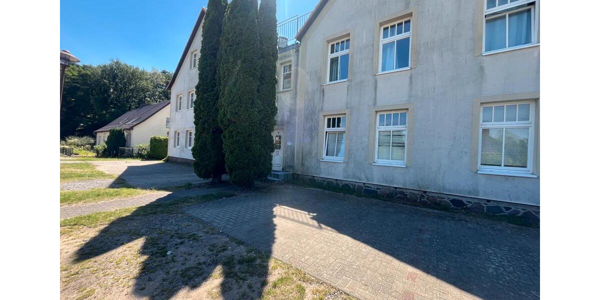 Wohnen auf Zeit Sternberg - 20 Zimmer, 300 m&sup2;, 15&euro; | Angebot:10063534