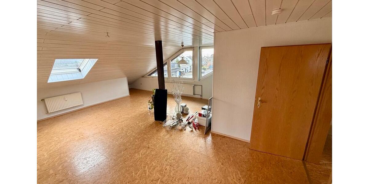 Dachgeschoßwohnung Möhnesee - 3 Zimmer, 70 m&sup2;, 550&euro; | Angebot:24833414