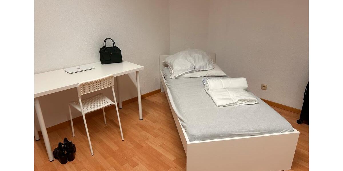 Etagenwohnung Saarbrücken St. Arnual - 1 Zimmer, 20 m&sup2;, 385&euro; | Angebot:24646705