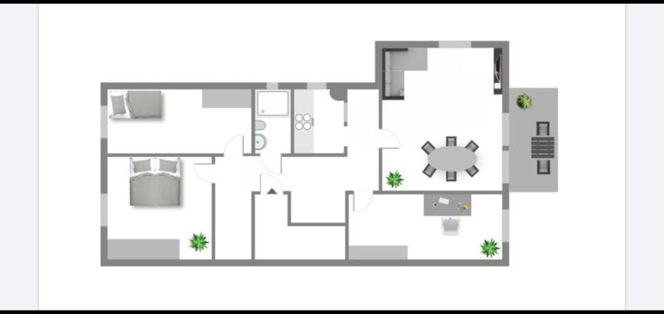 Etagenwohnung Detmold - 4 Zimmer, 83 m&sup2;, 750&euro; | Angebot:25904646