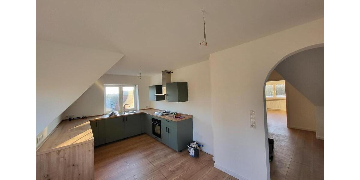 Dachgeschoßwohnung Bremen Hemelingen - 4 Zimmer, 97 m&sup2;, 1.250&euro; | Angebot:25645799