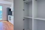 Schlau und effizient geschnittene Wohnung - Bodentiefe Fenster, viel Licht und mitten in der Stadt 2 zimmer