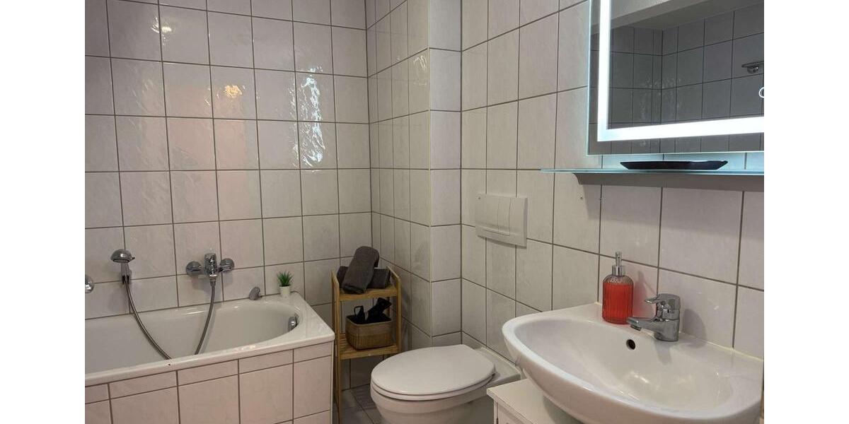 Etagenwohnung Erfurt - 3 Zimmer, 55 m&sup2;, 2.200&euro; | Angebot:26262233