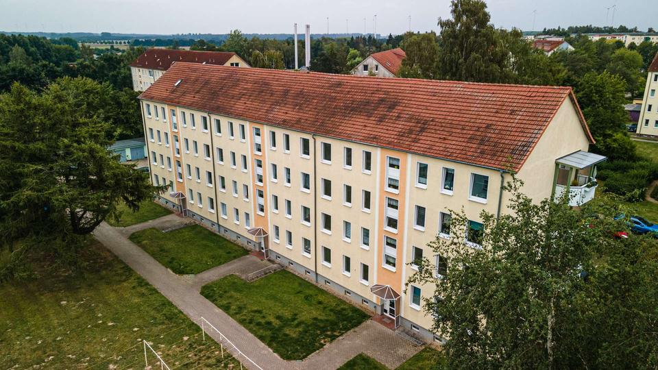 Etagenwohnung Grimmen - 2.5 Zimmer, 60 m&sup2;, 477&euro; | Angebot:24846509