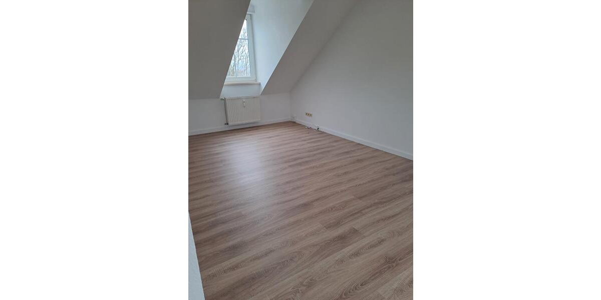 Dachgeschoßwohnung Gotha - 3 Zimmer, 73 m&sup2;, 470&euro; | Angebot:24813433