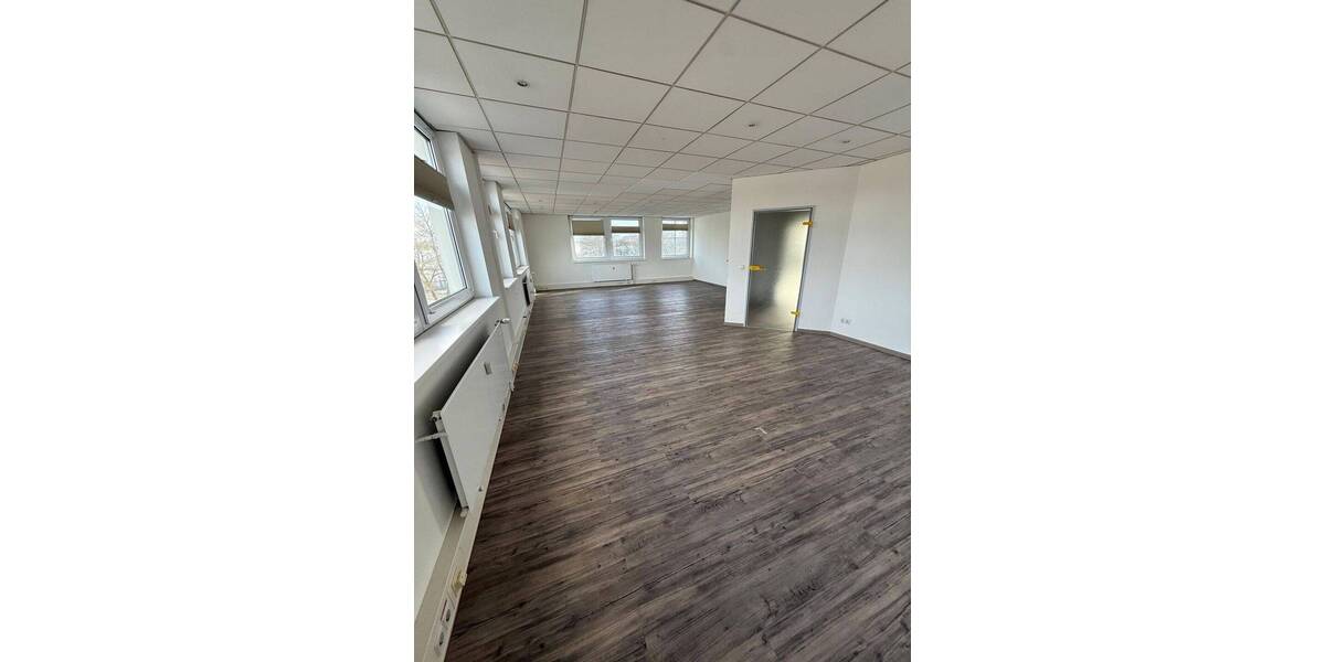 Gewerbeobjekt Göttingen Weststadt - 3 Zimmer, 122 m&sup2;, 1.000&euro; | Angebot:25996547