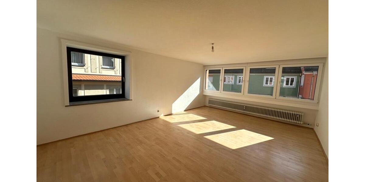Etagenwohnung Ellwangen (Jagst) - 4 Zimmer, 107 m&sup2;, 1.050&euro; | Angebot:26600779