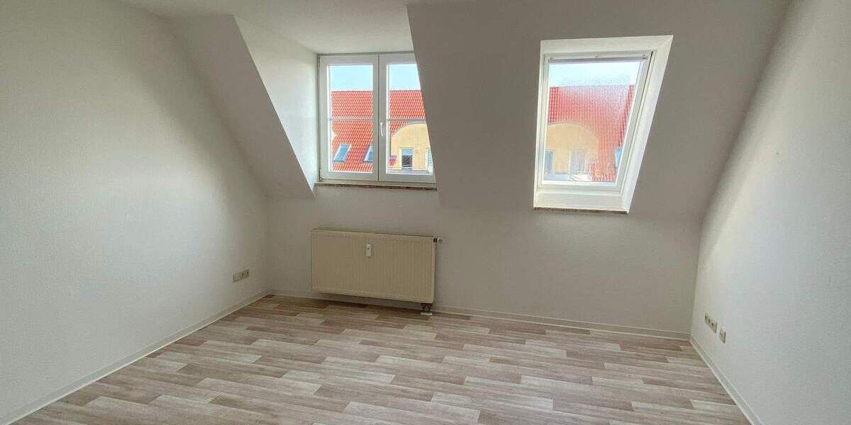 Etagenwohnung Burg - 2 Zimmer, 60 m&sup2;, 350&euro; | Angebot:25667670