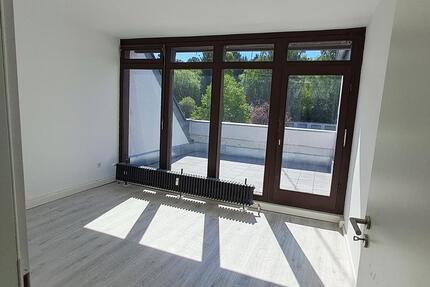Wohnung Völklingen - 4 Zimmer, 110 m&sup2;, 900&euro; | Angebot:24887859