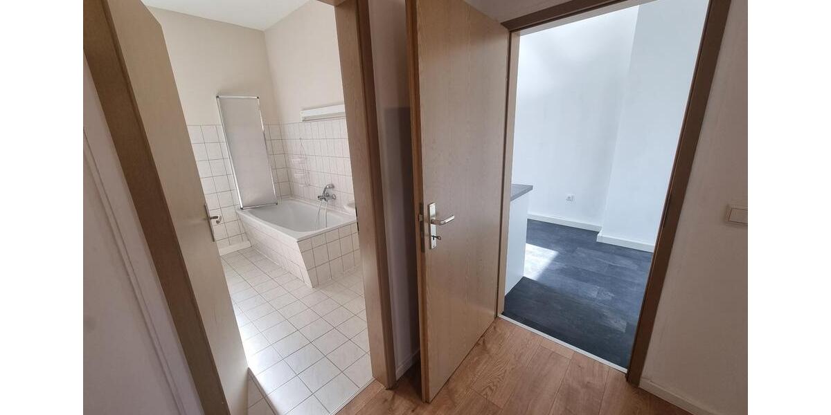 Etagenwohnung Werdau - 2 Zimmer, 55 m&sup2;, 396&euro; | Angebot:26548298