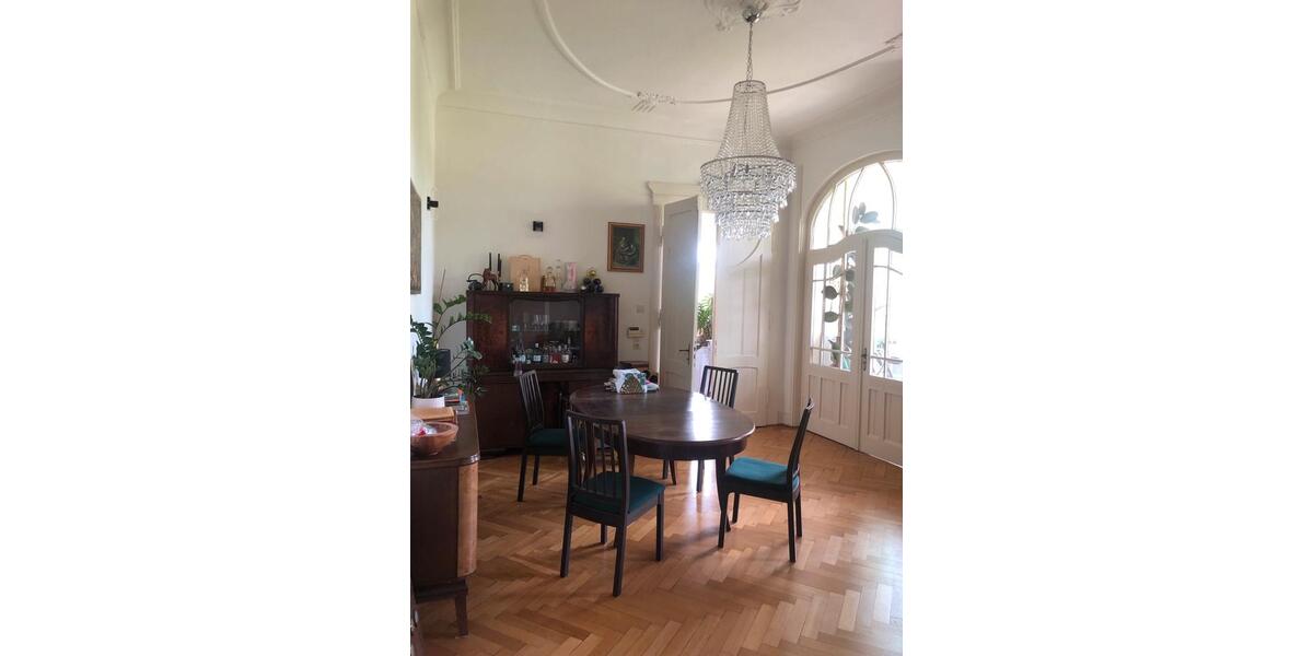 Etagenwohnung Celle - 4 Zimmer, 130 m&sup2;, 1.079&euro; | Angebot:26628105