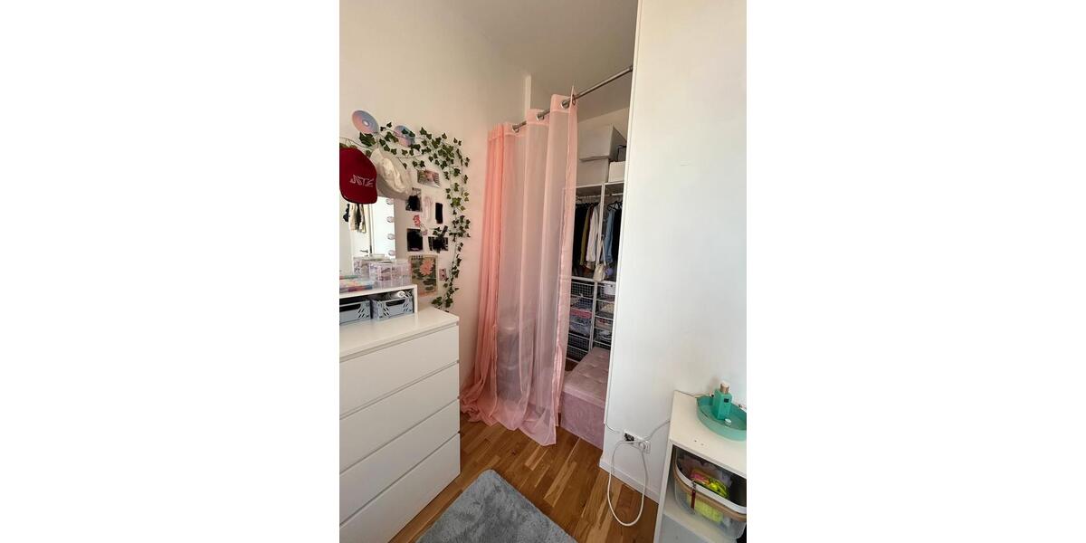 Wohnen auf Zeit Aachen Aachen-Mitte - 3 Zimmer, 15 m&sup2;, 500&euro; | Angebot:26517759