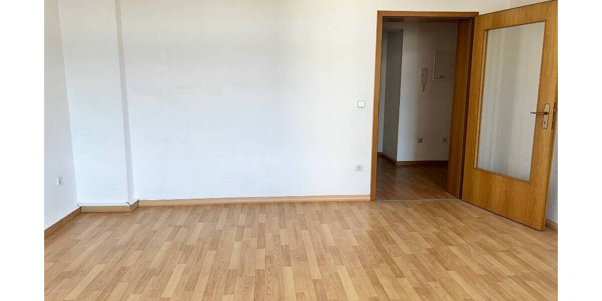 Etagenwohnung Plauen Stadtmitte - 2 Zimmer, 62 m&sup2;, 310&euro; | Angebot:26319822