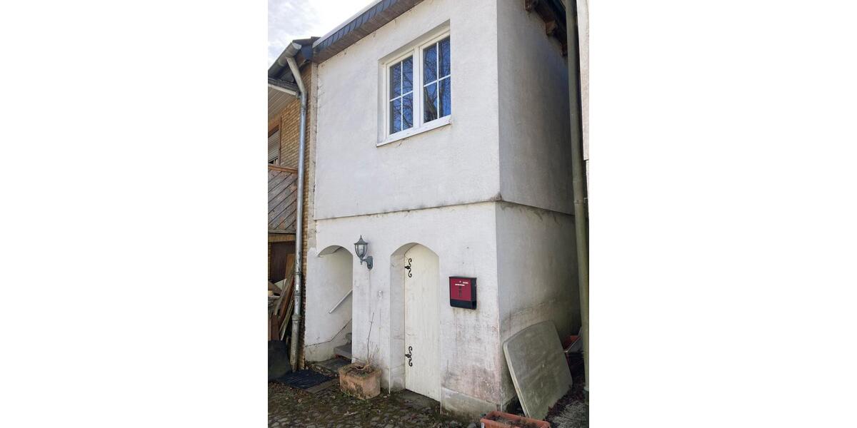 Doppelhaushälfte Olpe - 12 Zimmer, 200 m&sup2;, 1.250&euro; | Angebot:23580942