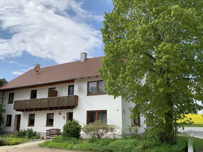 Etagenwohnung Neufahrn in Niederbayern - 4 Zimmer, 115 m&sup2;, 990&euro; | Angebot:27409694