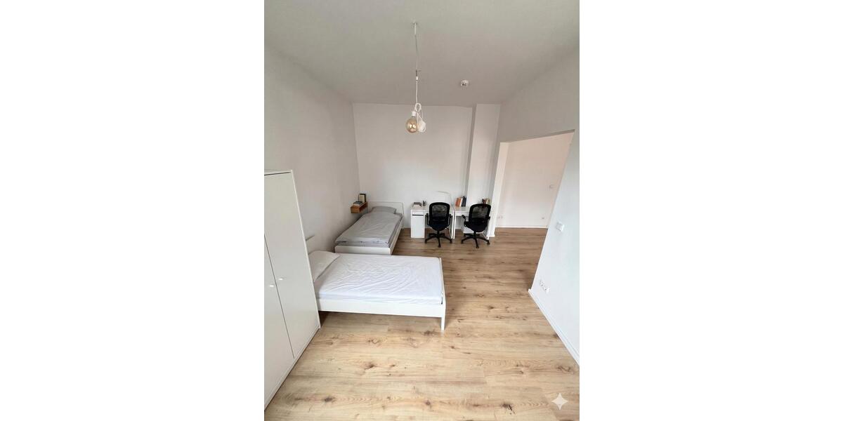Wohnen auf Zeit Nürnberg Sankt Leonhard - 5 Zimmer, 96 m&sup2;, 365&euro; | Angebot:26515243