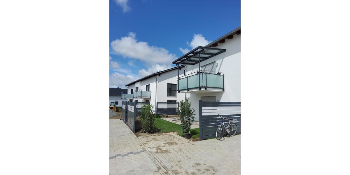 Etagenwohnung Osterhofen - 3 Zimmer, 84 m&sup2;, 850&euro; | Angebot:26624066