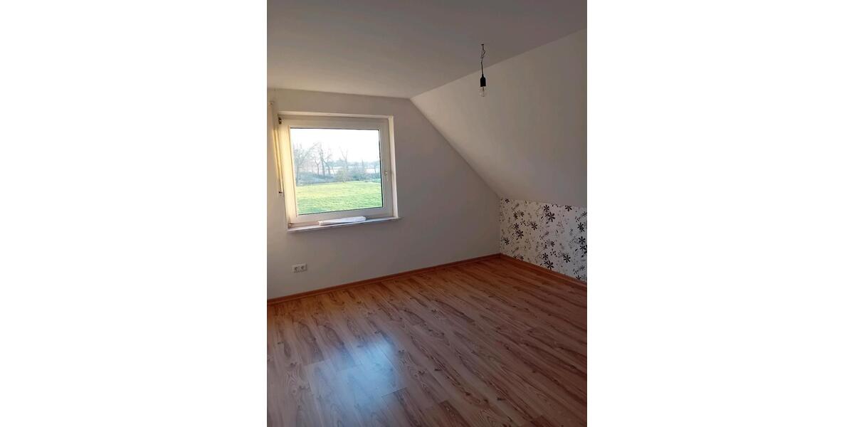Etagenwohnung Wittmund - 3 Zimmer, 90 m&sup2;, 600&euro; | Angebot:25857192