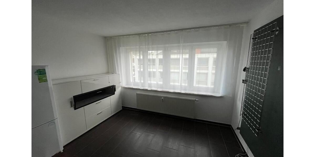 Etagenwohnung Siegen Weidenau - 4 Zimmer, 107 m&sup2;, 1.350&euro; | Angebot:24755811