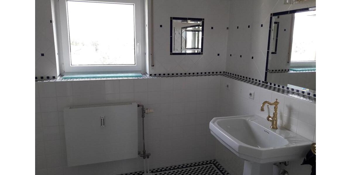 Etagenwohnung Biberach an der Riß - 4 Zimmer, 95 m&sup2;, 1.100&euro; | Angebot:26697073