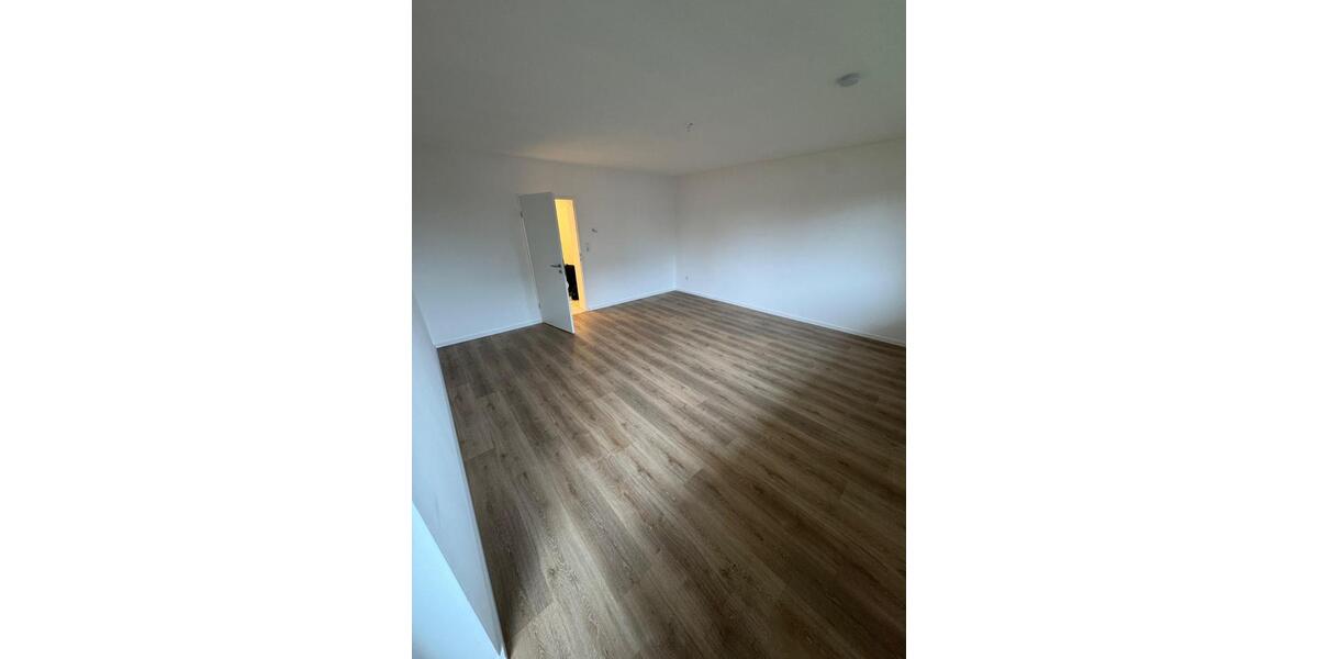 Erdgeschoßwohnung Nienburg (Weser) - 5 Zimmer, 88 m&sup2;, 880&euro; | Angebot:24788851