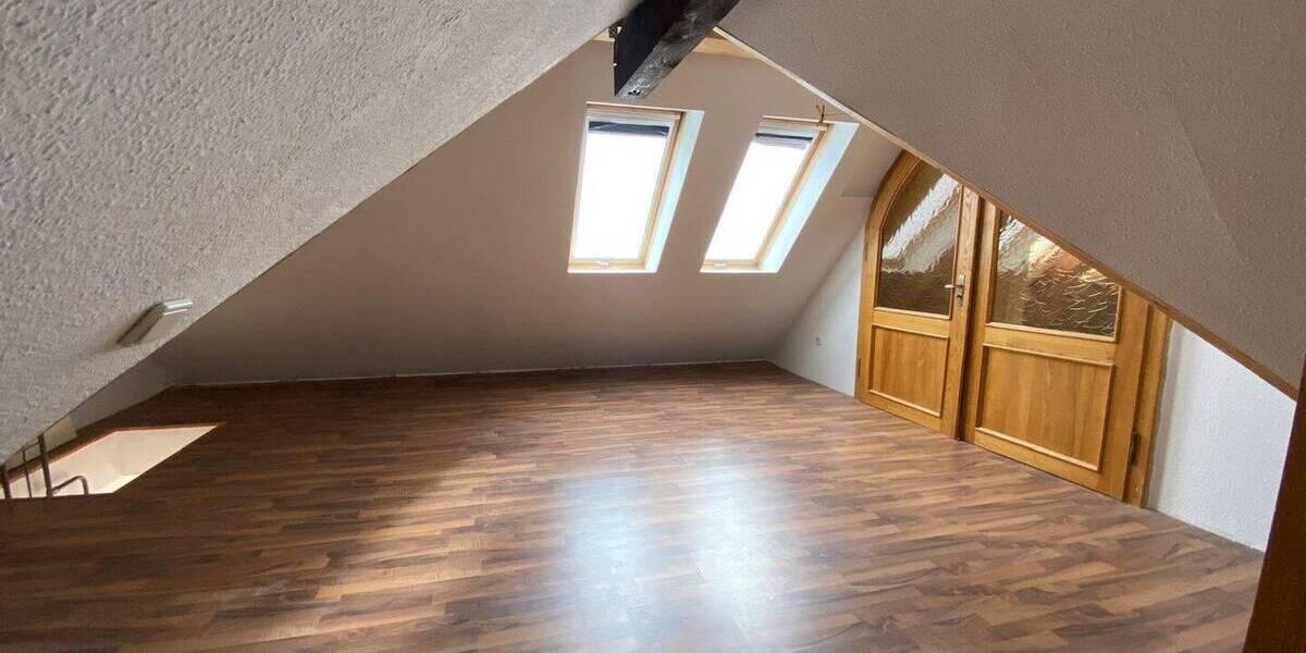 Etagenwohnung Stralsund Altstadt - 2 Zimmer, 73 m&sup2;, 735&euro; | Angebot:26275349
