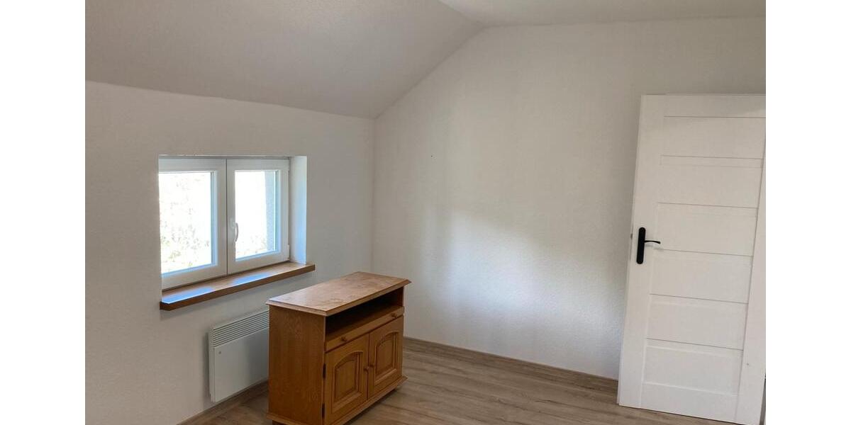 Etagenwohnung Bischofswerda - 4 Zimmer, 113 m&sup2;, 850&euro; | Angebot:24566018