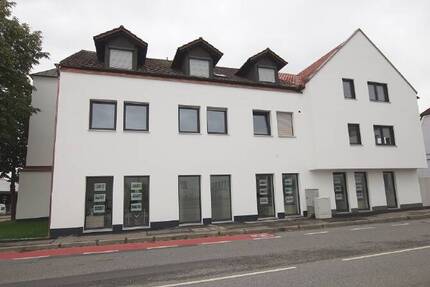 Kernsanierte 3 Zimmer-Wohnung mit Balkon - KfW-40