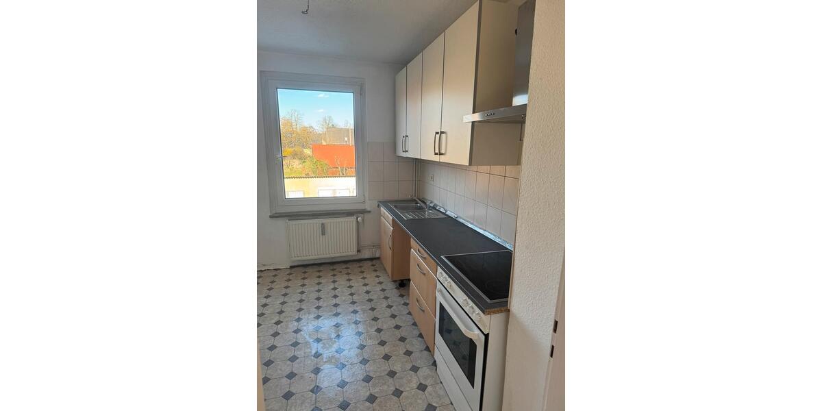 Etagenwohnung Klötze - 3 Zimmer, 61 m&sup2;, 310&euro; | Angebot:26057503