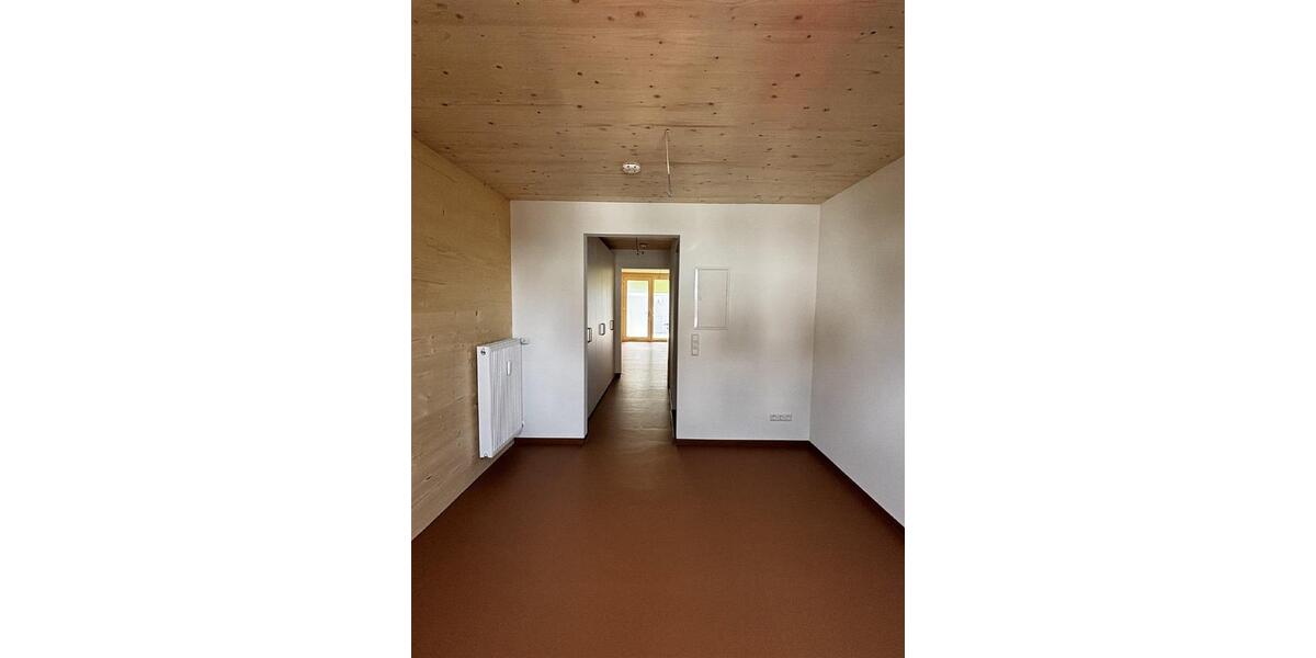 Etagenwohnung Singen (Hohentwiel) - 2 Zimmer, 38 m&sup2;, 590&euro; | Angebot:24798688