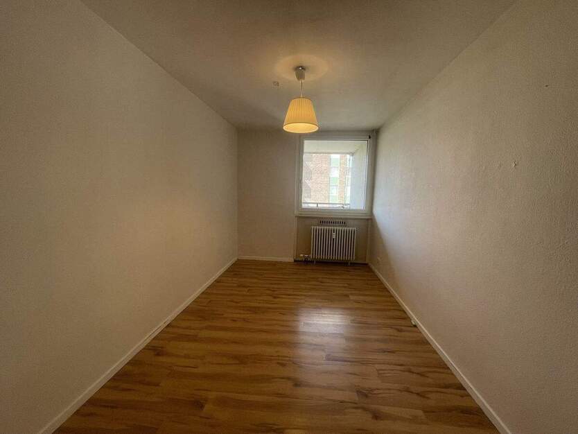 CITYHOUSE: Schöne 4-Zimmer-Wohnung mit 2 Balkonen und TG-Stellplatz in Köln-Junkersdorf 4 zimmer