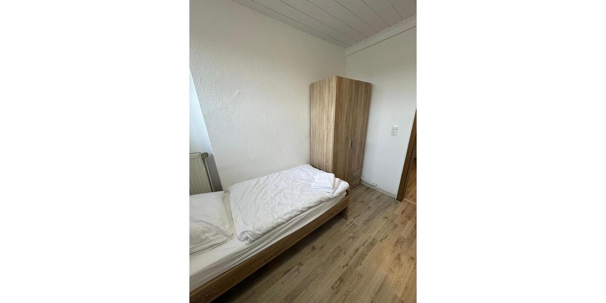 Wohnen auf Zeit Filsum - 5 Zimmer, 80 m&sup2;, 17&euro; | Angebot:26006915