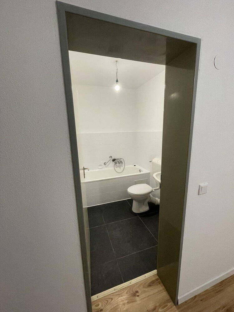 **Moderne, helle & frisch renovierte 2,5-Zimmer-Wohnung in Oberbarmen - mit Balkon & Aufzug**