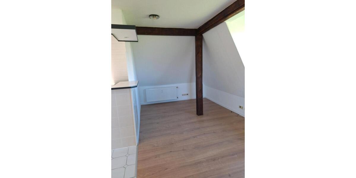 Dachgeschoßwohnung Wassenberg - 1 Zimmer, 35 m&sup2;, 450&euro; | Angebot:26267461