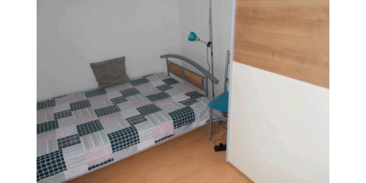Erdgeschoßwohnung Gera Debschwitz - 2.5 Zimmer, 42 m&sup2;, 350&euro; | Angebot:24830852
