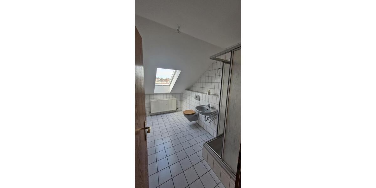 Dachgeschoßwohnung Gera Alt-Bieblach - 1.5 Zimmer, 47 m&sup2;, 258&euro; | Angebot:25270490