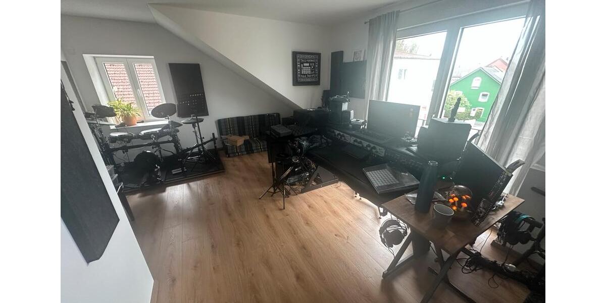 Maisonettenwohnung Landau an der Isar - 4 Zimmer, 130 m&sup2;, 1.150&euro; | Angebot:25650982