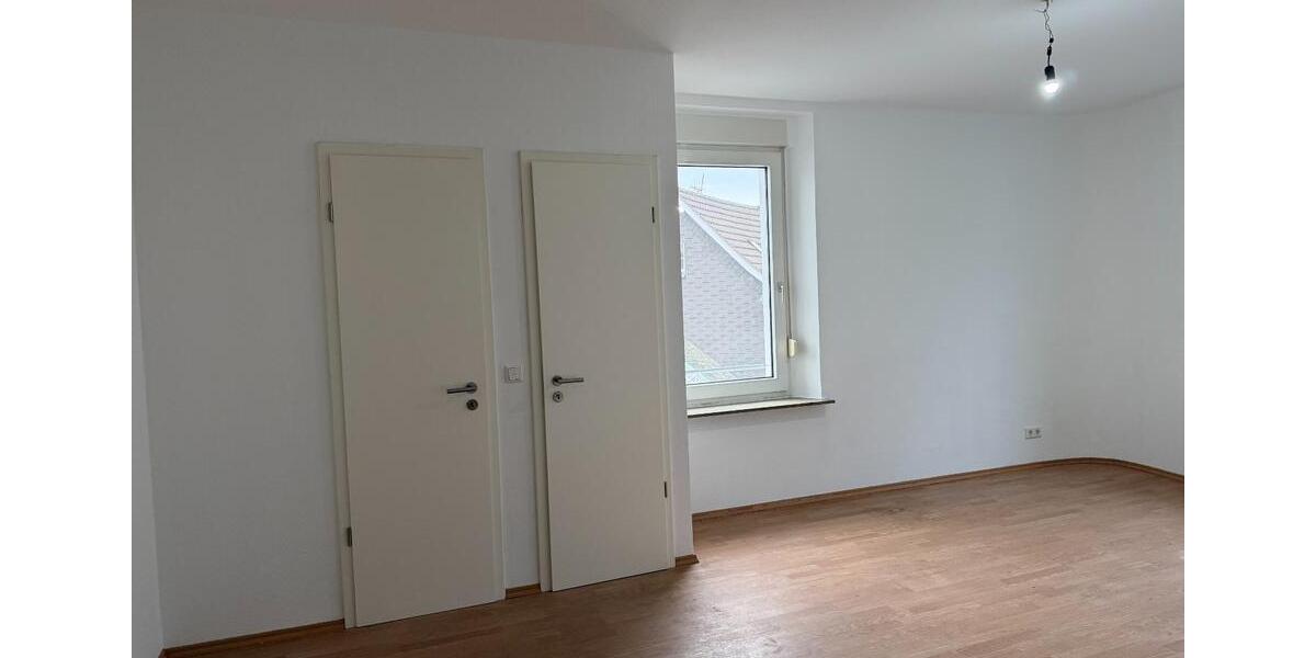 Etagenwohnung Burscheid - 3 Zimmer, 70 m&sup2;, 800&euro; | Angebot:24767082