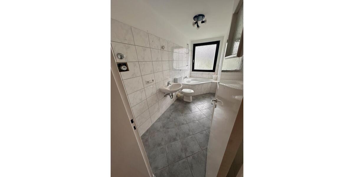 Etagenwohnung Völklingen - 3 Zimmer, 76 m&sup2;, 600&euro; | Angebot:26653366