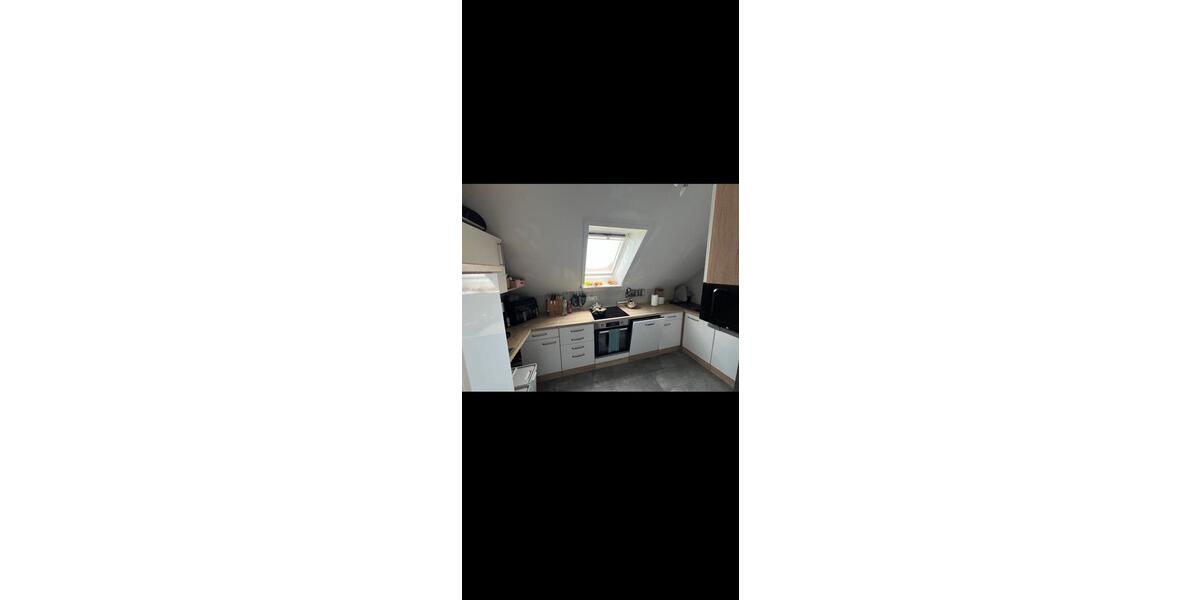 Dachgeschoßwohnung Pforzheim - 4.5 Zimmer, 94 m&sup2;, 950&euro; | Angebot:26640247