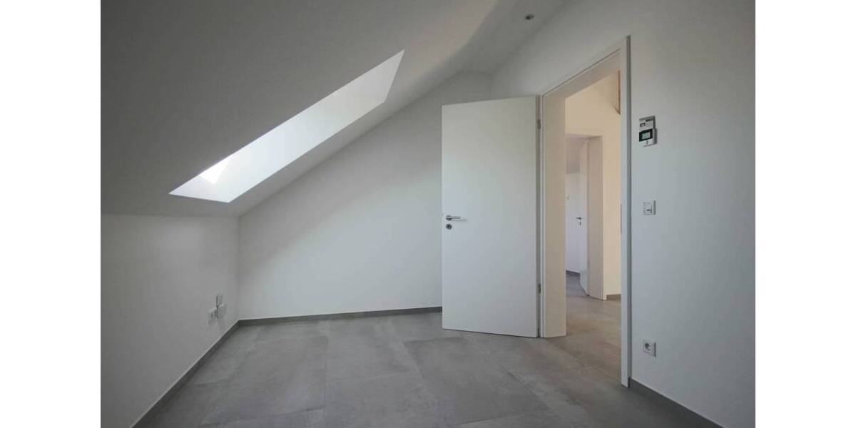 Etagenwohnung Ennigerloh - 6 Zimmer, 170 m&sup2;, 1.830&euro; | Angebot:21234633