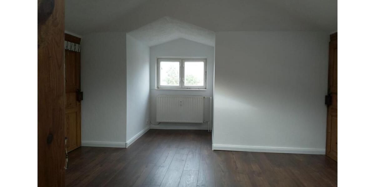 Etagenwohnung Gardelegen - 3 Zimmer, 98 m&sup2;, 610&euro; | Angebot:26497653