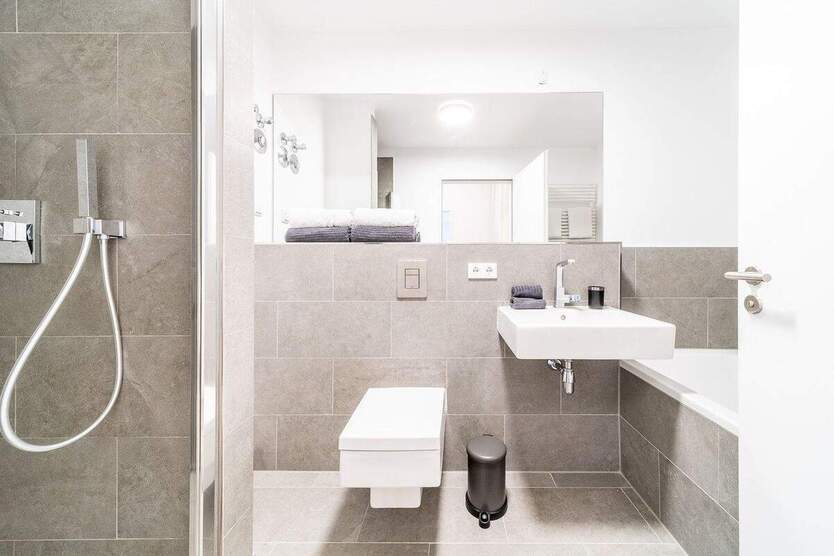 Komplett renoviert und ausgestattet 2 zimmer