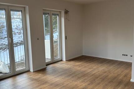 Wohnung Walting - 4 Zimmer, 92 m&sup2;, 950&euro; | Angebot:25870720