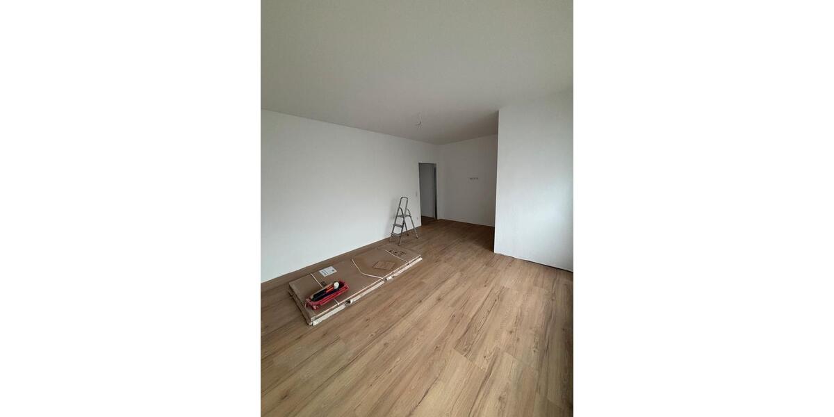 Erdgeschoßwohnung Wetzlar - 3 Zimmer, 100 m&sup2;, 900&euro; | Angebot:25168372